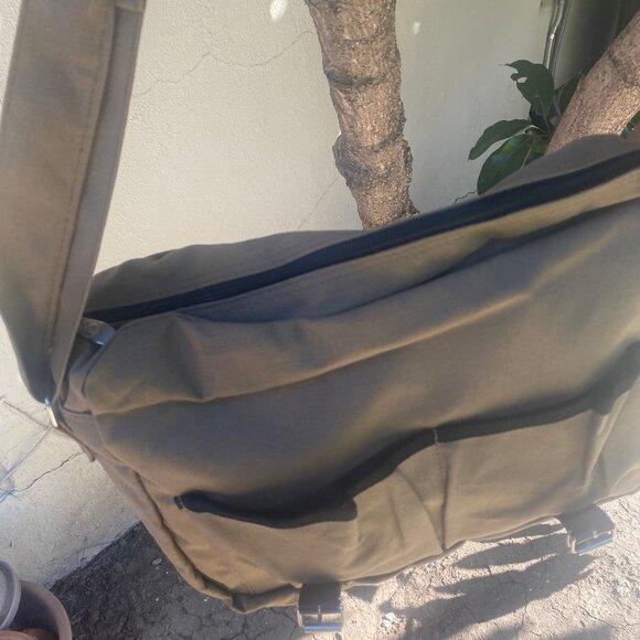 Sierra Club Tan Canvas Messenger Bag Crossbody with Adjustable Strap - Picture 3 of 14